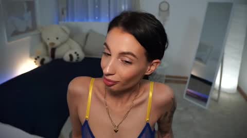 Fanni online show from 01.19.25