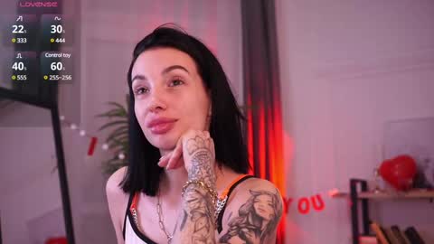 Fanni online show from 02.16.25