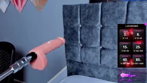 Snapshot of laau_hot1 chatting on 10.02.25 danny online show from 10.02.25