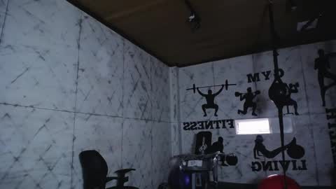 Snapshot of labrinthteasing chatting on 10.17.25 labrinthteasing online show from 10.17.25