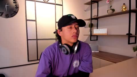 Snapshot of labrinthteasing chatting on 10.28.25 labrinthteasing online show from 10.28.25