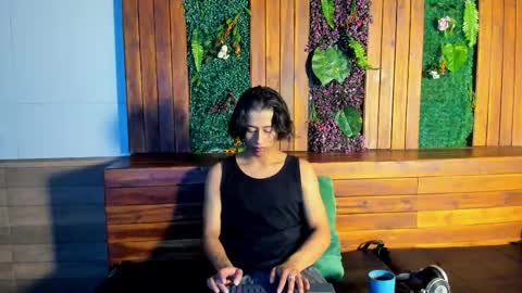 labrinthteasing online show from 02.05.26