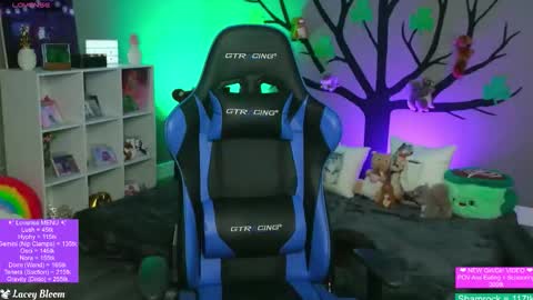 Lacey Bloom online show from 03.30.26