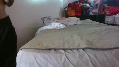 lachickadelbronx online show from 02.26.25