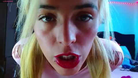 Valentina online show from 09.24.25