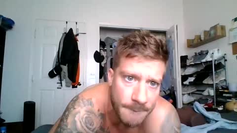 Snapshot of lacrioxcum18 chatting on 10.02.25 lacrioxcum18 online show from 10.02.25