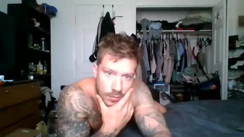 Snapshot of lacrioxcum18 chatting on 10.05.25 lacrioxcum18 online show from 10.05.25