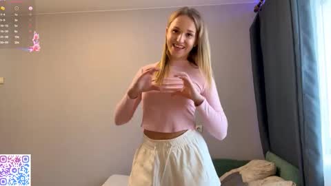 Sofia online show from 10.31.25