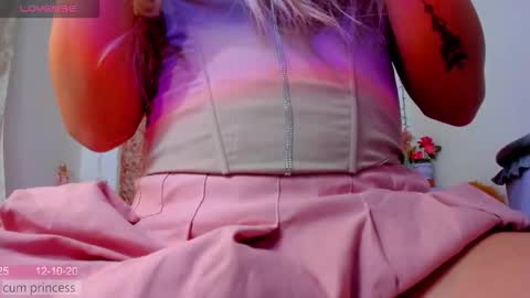 Laden And Juan online show from 10.12.25