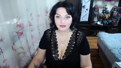 lady_boom_ online show from 12.08.24