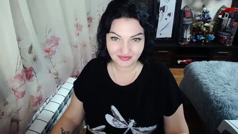 lady_boom_ online show from 12.21.24