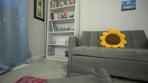 Anna online show from 05.17.26
