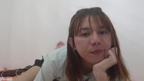 Snapshot of lady_bridgerton_ chatting on 10.03.25 LADY online show from 10.03.25