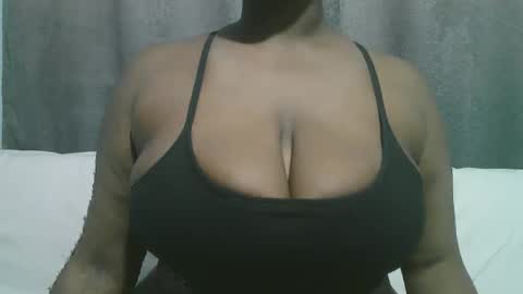 lady_dearra online show from 09.15.25