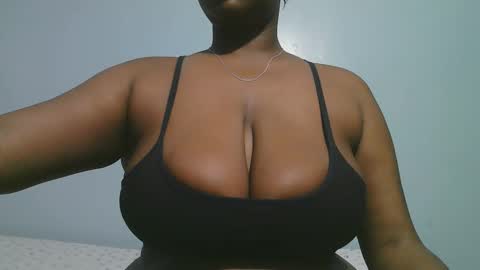 lady_dearra online show from 02.08.26