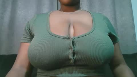 lady_dearra online show from 05.11.26