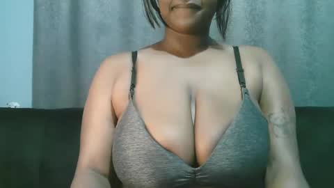 lady_dearra online show from 05.16.26