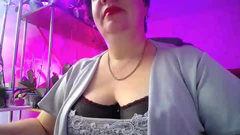 Lady Gloria online show from 12.09.24