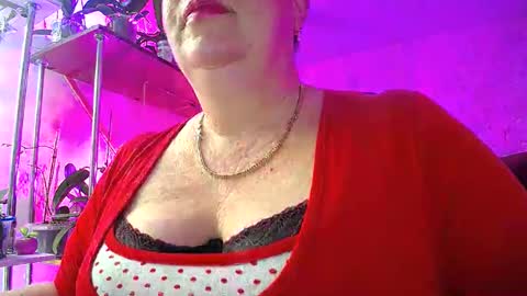 Lady Gloria online show from 01.10.25