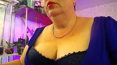 Lady Gloria online show from 09.14.25