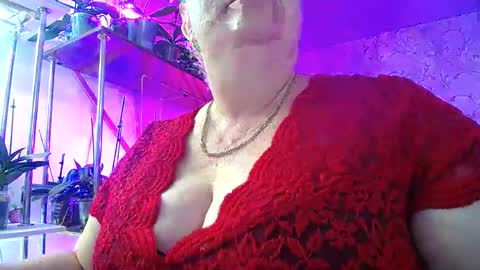 Lady Gloria online show from 09.24.25