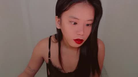   online show from 02.05.25