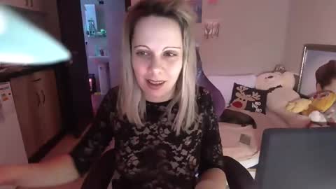 lady_smile69 online show from 02.16.25
