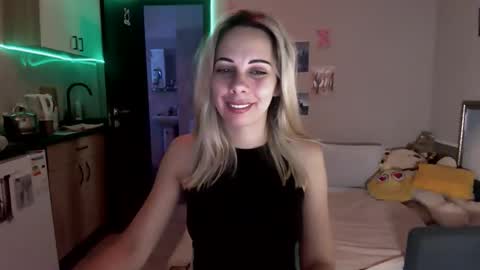 lady_smile69 online show from 09.09.25