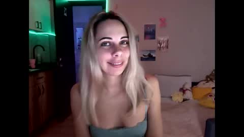 lady_smile69 online show from 09.13.25