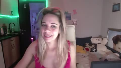 lady_smile69 online show from 12.05.25