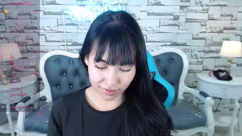 Lady Violet Bridgerton online show from 12.10.24