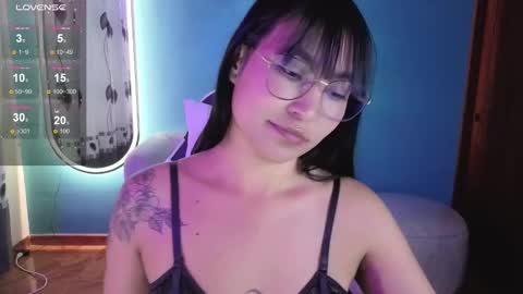 Lady Violet Bridgerton online show from 09.23.25
