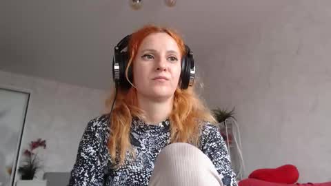 Sima Ladybigsmile online show from 11.07.25