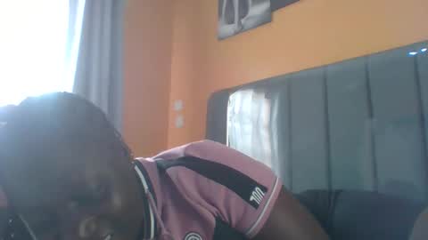 lindah32 online show from 11.24.25