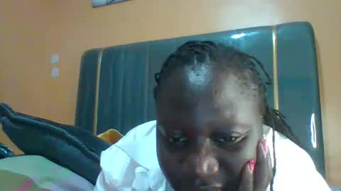 Snapshot of ladyblossoms19 chatting on 01.31.26 lindah32 online show from 01.31.26