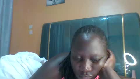 Snapshot of ladyblossoms19 chatting on 02.03.26 lindah32 online show from 02.03.26