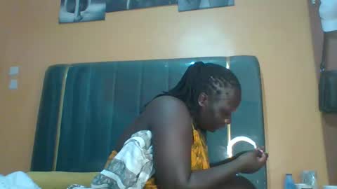 Snapshot of ladyblossoms19 chatting on 02.09.26 lindah32 online show from 02.09.26