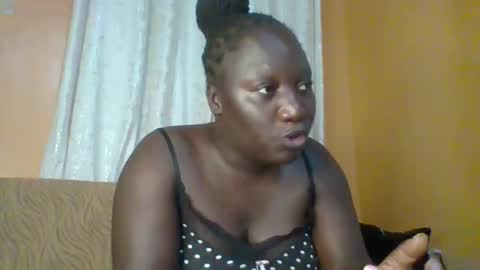 Snapshot of ladyblossoms19 chatting on 02.20.26 lindah32 online show from 02.20.26