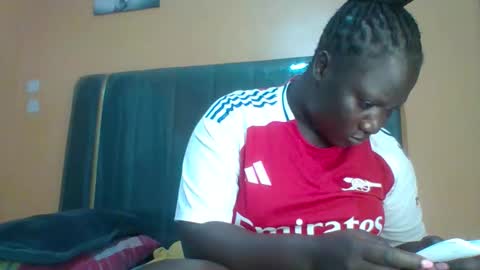 Snapshot of ladyblossoms19 chatting on 02.22.26 lindah32 online show from 02.22.26