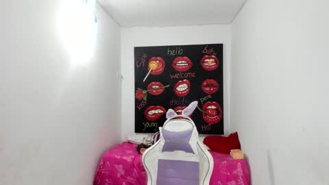 ladyboom18 online show from 09.18.25