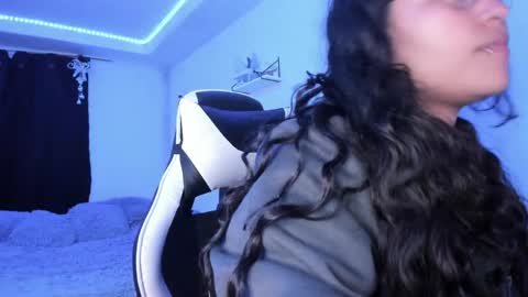  Lady  online show from 12.19.24