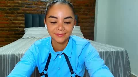 Hello im lady nice to meet you  online show from 05.21.26