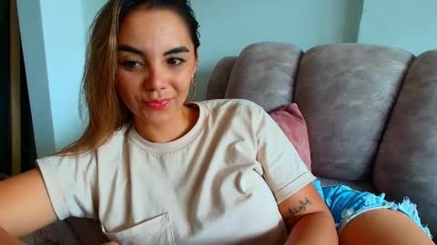 Hello im lady nice to meet you  online show from 05.30.26