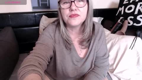 Snapshot of ladylanaxo chatting on 10.16.25 Next Stream online show from 10.16.25