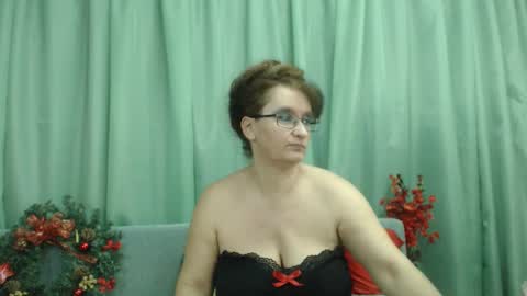 Nicole.... online show from 12.23.24