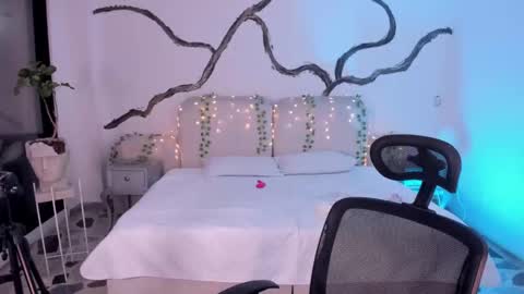 Lady  online show from 09.16.25