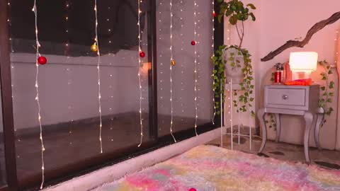 Lady  online show from 11.24.25