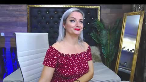 Snapshot of ladytouch chatting on 12.27.24 ladytouch online show from 12.27.24