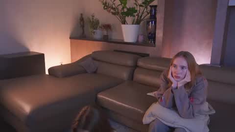 laelneizer online show from 06.23.26