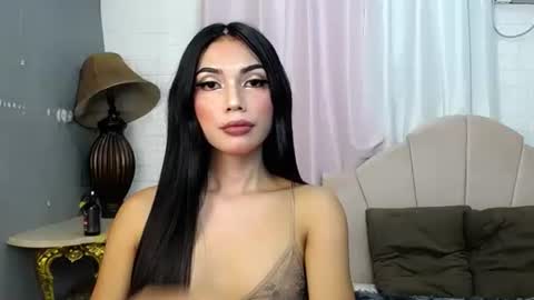 MANIKA online show from 03.12.25